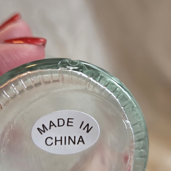 Vintage Clear Coca-Cola Bottle Salt & Pepper Shakers Metal Caps Collectible 6" - Picture 11 of 11